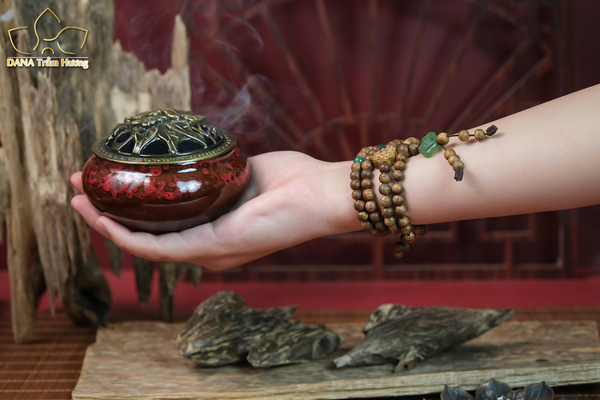 Ý nghĩa vòng tay phong thủy từ trầm hương