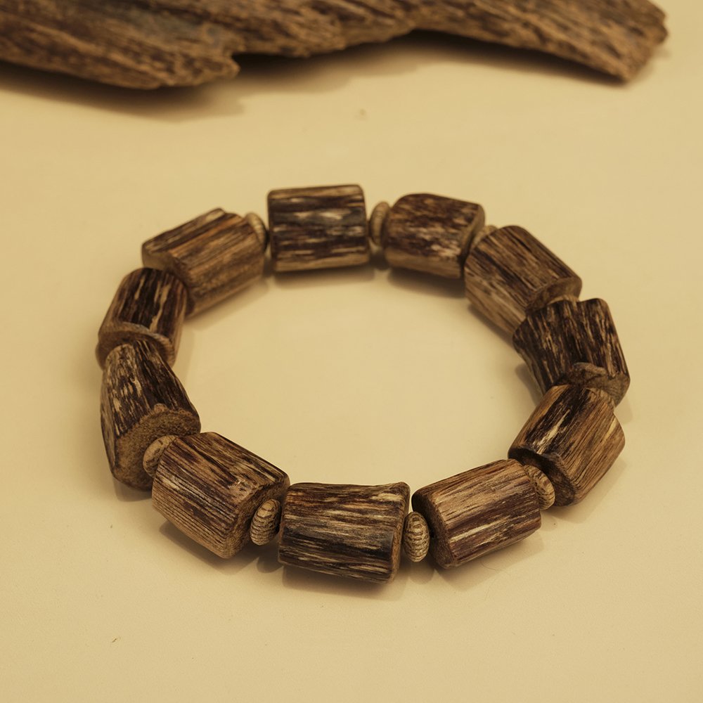 Vòng tay trầm hương -Trầm tự nhiên tốc kiến 12li - Trúc Hưng Vượng Phát